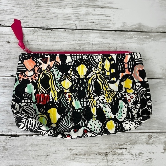 ipsy Handbags - IPSY MAKE UP BAG